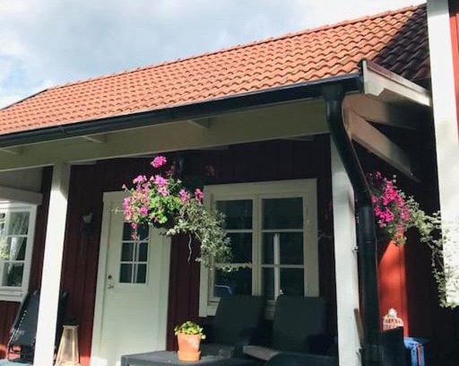 Osthammar House | Escape to LillBoda: Family-Friendly Retreat by the Lake