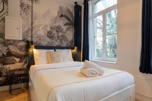 Lille Centre Ville Apartment | Convenient Lille Center Studio for Family-Friendly Stays