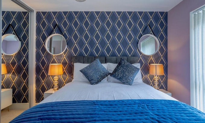 Hemel Hempstead Apartment | Discover LillyRose Apartments - Free Parking & Wi-Fi Included