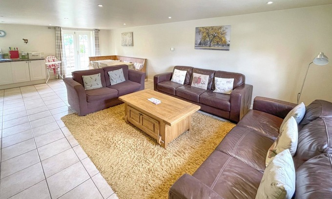 Nassington Cottage | Relax at Lily Pad 2: Cozy Stone Cottage with Lake Views