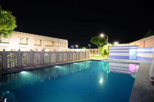 Amer Hotel | Relaxing Retreat at Lilypool - The Heritage Jalmahal