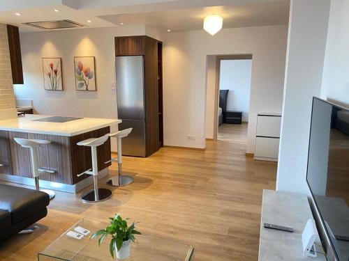 Old Town of Limassol Apartment | Limassol Marina Seaview Suite