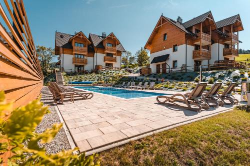 Jaworki Apartment | Ostoja Bukowinki: Guest Rated 9.8 with Oceanfront Pool