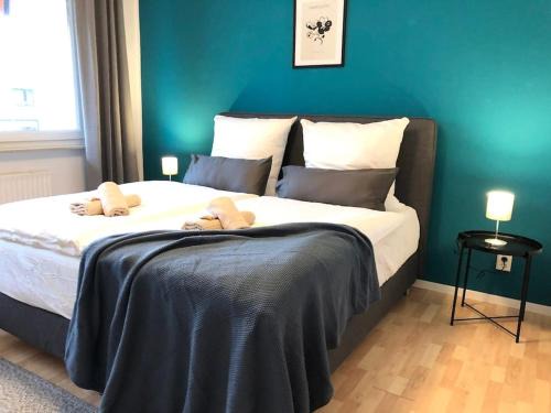 Hildesheim District Apartment | Cozy LIME HOMES: Kitchen, Balcony & Netflix Awaits You