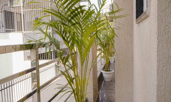 DLF Phase 5 Apartment | Prime Lime Tree 2 BHK Apartment by Golf Course, Rated 10/10