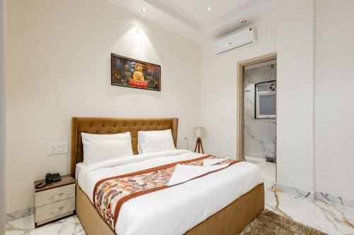 Greater Noida Bed & Breakfast | Cozy Lime Tree B&B Pari Chowk: Top-Rated Stay with Dining