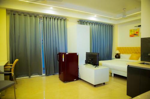 Sector 51 Hotel | Inviting Lime Tree Studio - Ideal Stay Near Artemis Hospital