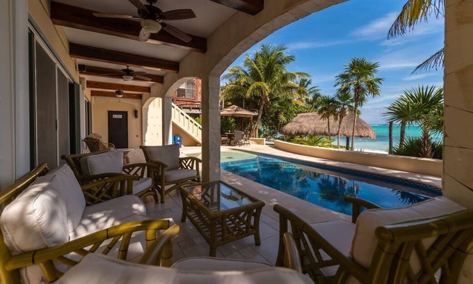 Soliman Bay House | Lime Twist: A Cozy Retreat with Ocean Views & Private Pool