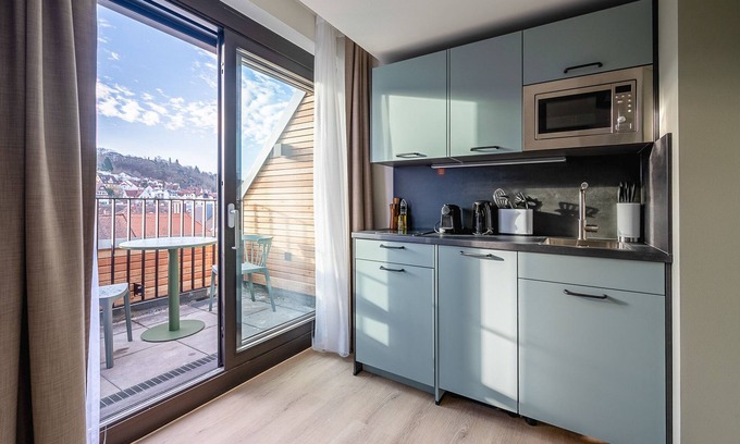Feuerbacher Tal Apartment | Discover limehome Stuttgart: Family-Friendly with Kitchen