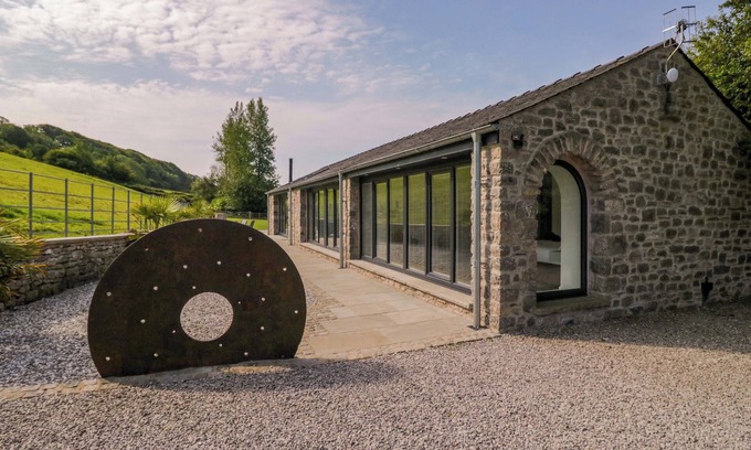 Urswick Cottage | Pet-Friendly Retreat at Limestone Cottage in Great Urswick