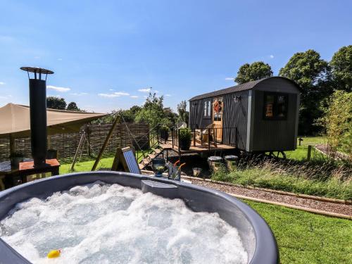 Retford House | Experience Southdown Glamping: A 4-Star Retreat