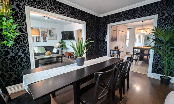 Vieux-Limoilou Apartment | Ideal Limoilou Location with Breakfast & Family-Friendly Perks