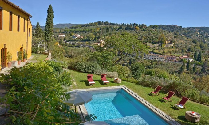 Florence Villa | Discover Limonaia della Gressa: Family-Friendly Getaway