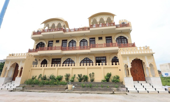 Agra Hotel | LIMRA