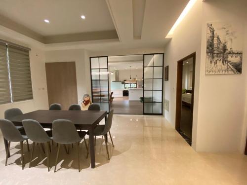 Puli Villa | Inviting Lin's House: 4-Star Stay with Breakfast & Family Amenities