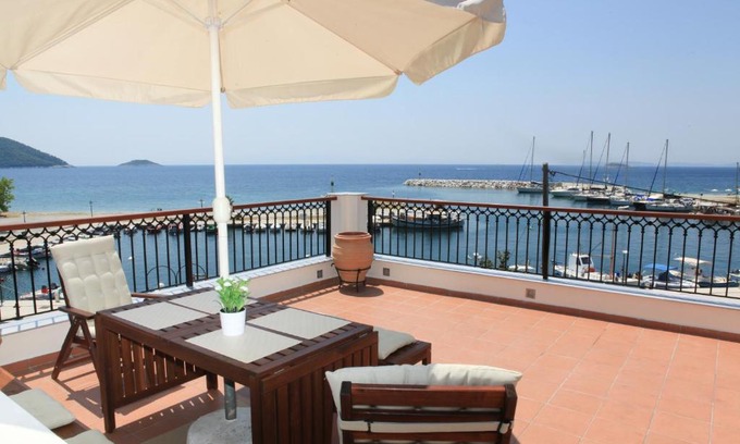 Neo Klima Apartment | Discover Lina A & M: 4-Star Pet and Child Friendly Haven