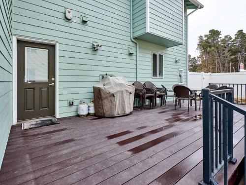 Lincoln Beach House | Lincoln Beach Retreat