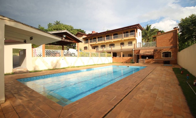 Campinas House | Linda and Grande Chacara: Spacious Retreat for 30 in Campinas
