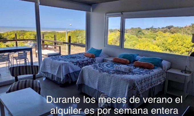 Mar de Las Pampas Apartment | Linda Bay 202: Pet-Friendly Retreat with Ocean Views