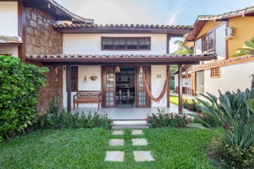 Praia Rasa House | Beautiful Linda Casa in Búzios with Pool & Pet-Friendly