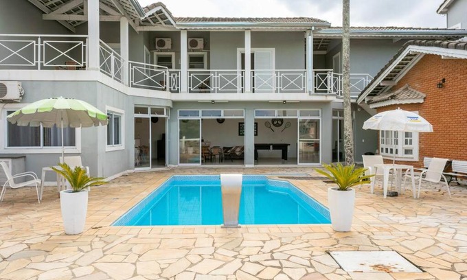 Itatiba House | Elegant Oceanfront Escape in Gated Community