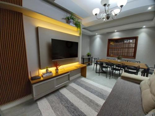 Rio das Ostras Villa | Linda Casa no Jardim Mariléa: Spa & Hot Tub Retreat