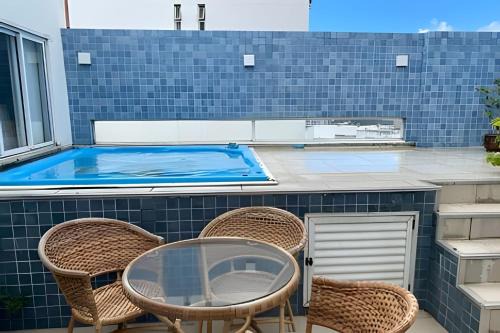Rio Vermelho Apartment | Scenic Ocean View Penthouse in Rio Vermelho