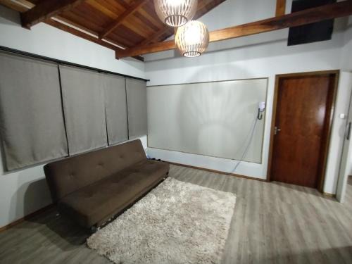 Estrada Nova House | Cozy Pet-Friendly Retreat in Jaraguá for Families