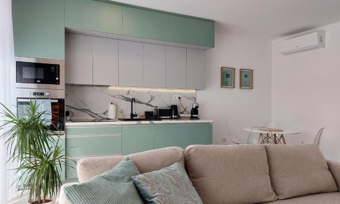 Mosonmagyarovar Apartment | Indulge at Linden Apartman 001 - Adults Only, Rated 10/10