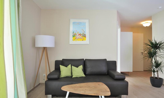 Heiligendamm Apartment | Family-Friendly Linden-Palais Wohnung 10 with High Ratings