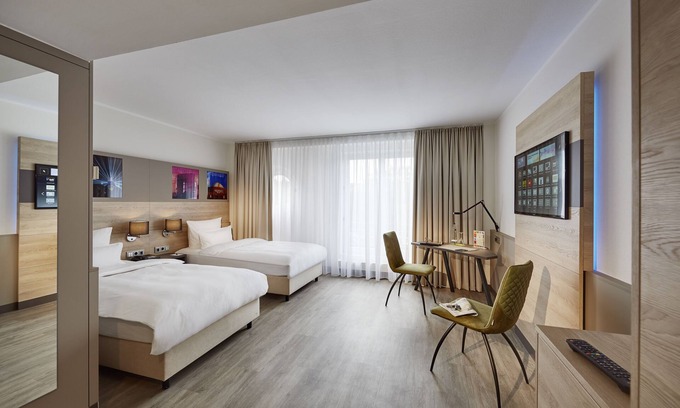 Unterrath Hotel | Explore Lindner Hotel Dusseldorf Airport - 4-Star Comfort