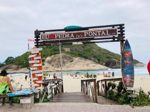 Recreio dos Bandeirantes Hotel | Cozy Apartment Near Beach with Ocean View & Pet-Friendly