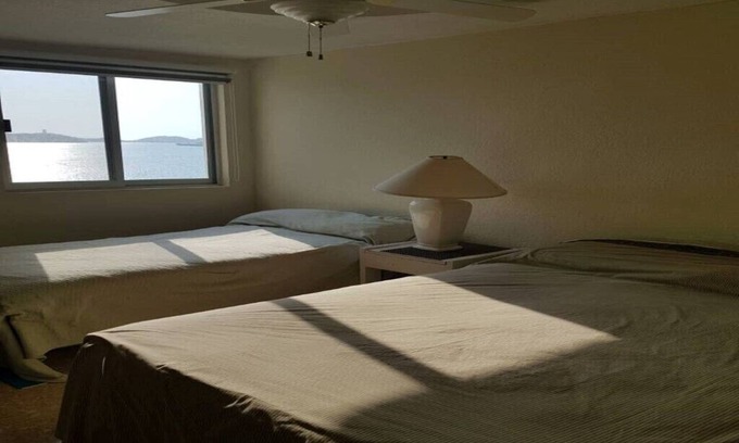 Costa Azul Apartment | Beautiful Apartment with Prime Location Near the Beach