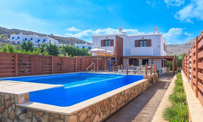 Lindos Villa | Experience Lindos Sapphire: Oceanfront Paradise Awaits