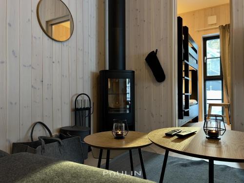 Salen Apartment | Lindvallen Ski Resort Pool and Padel - Sauna - 8 Guests