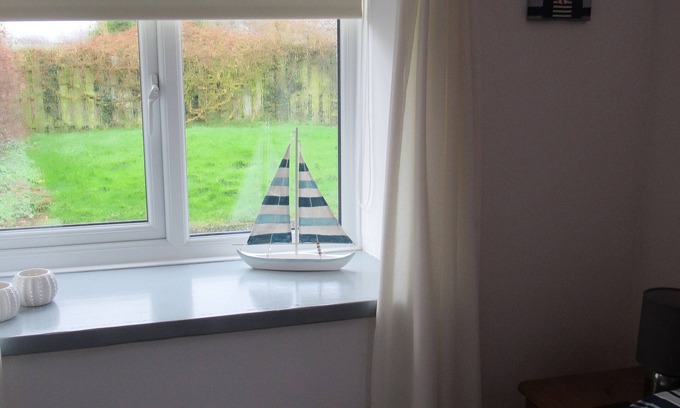 Bude Cottage | Cozy Linhay Cottage: 19th Century Charm in a Quiet Setting