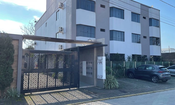 Jardim das Avenidas Apartment | Discover Link Araranguá: Pet-Friendly Stay with Kitchen