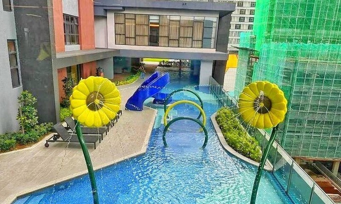 Maluri Apartment | Link bridge to the mall & MRT ! Family-sized condo with game room & swmming pool