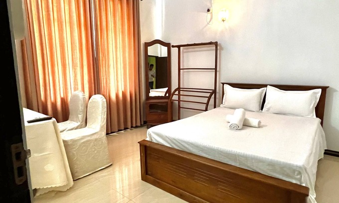 Kiribathgoda Hotel | Discover Linrose: Family-Friendly Stay with Delicious Dining