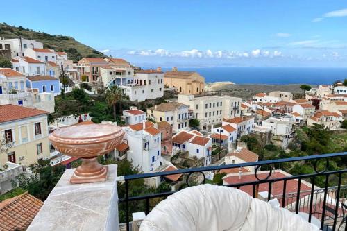 Ioulida House | Family-Friendly Retreat at Lion House I - Rated 8.7/10