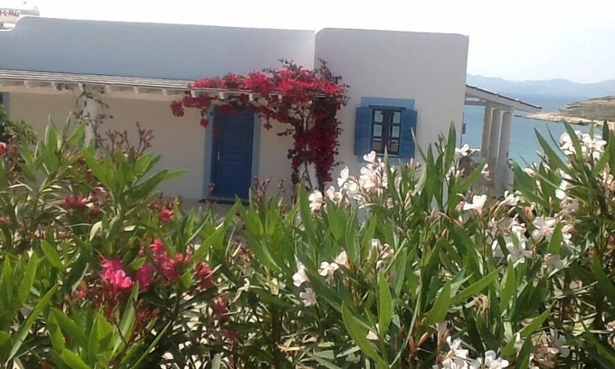 Lipsoi Villa | Beachfront Lipsi House: 10/10 Rated with Ocean Views