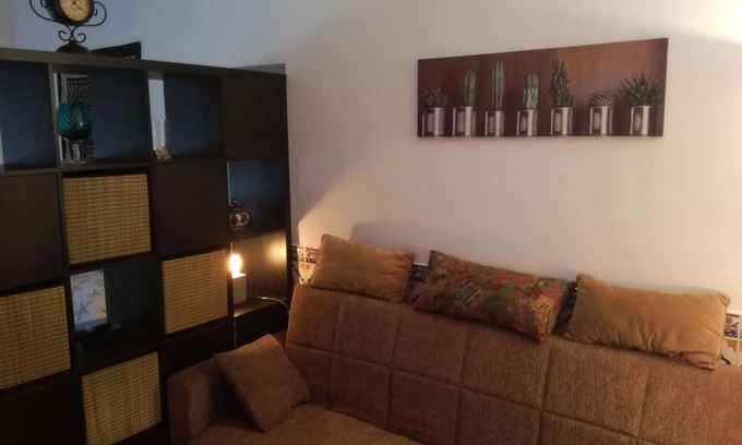 Costa de Caparica Apartment | Top-Rated Lisbon Coast Studio with Convenient Kitchen