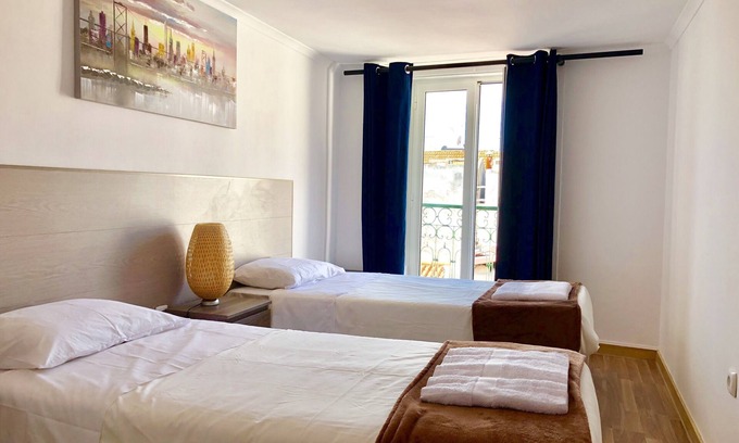 Encarnacao Apartment | Cozy Lisbon Apartment with Balcony and River Views