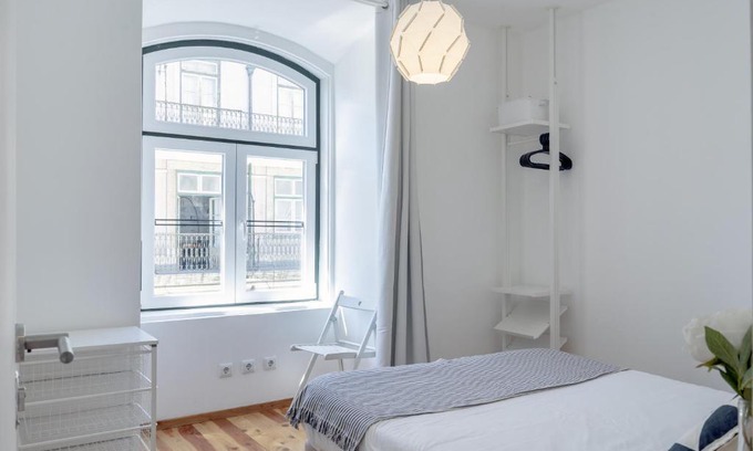 Santa Maria Maior House | Budget-Friendly Lisbon Downtown with Family Amenities
