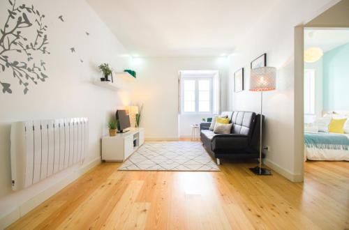 Sao Jose Apartment | Child-Friendly Lisbon Gloria Apartment with 9/10 Guest Rating
