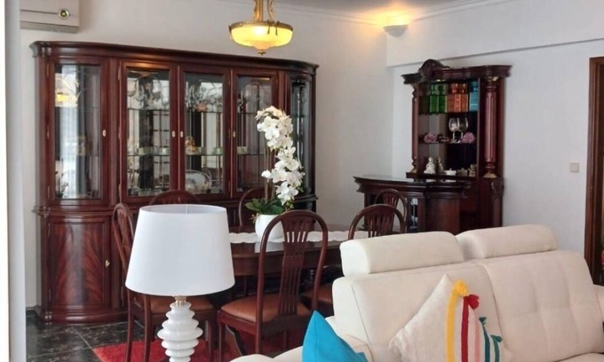 Arrentela Apartment | Lisbon Oasis - Explore from a Stylish 2-Level Apartment