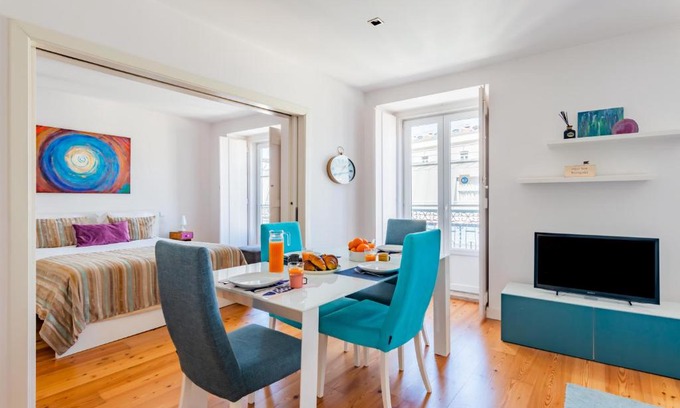 Sao Jose Apartment | Discover Family-Friendly Lisbon Prime Apartment - 4-Star Comfort