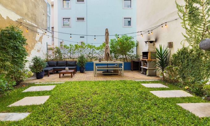 Pena Apartment | Cozy Lisbon Terrace Apartment with BBQ, AC & Private Entrance