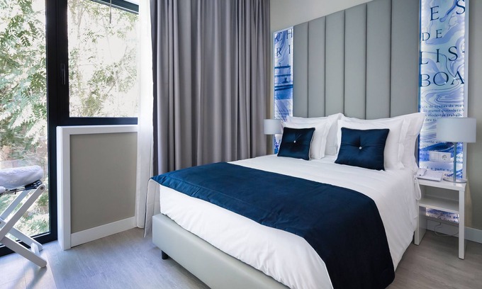 Santa Isabel Hotel | Elegant Lisbon São Bento Hotel: Spa & Family-Friendly Stay