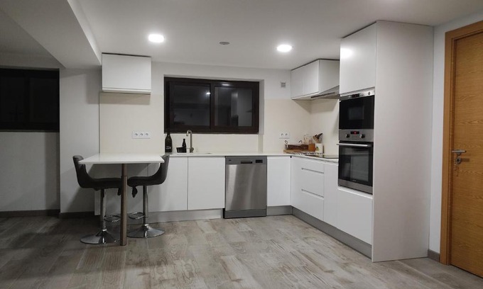 Algueirao - Mem Martins Apartment | Family-Friendly Lisbon-Sintra Full Apartment Experience